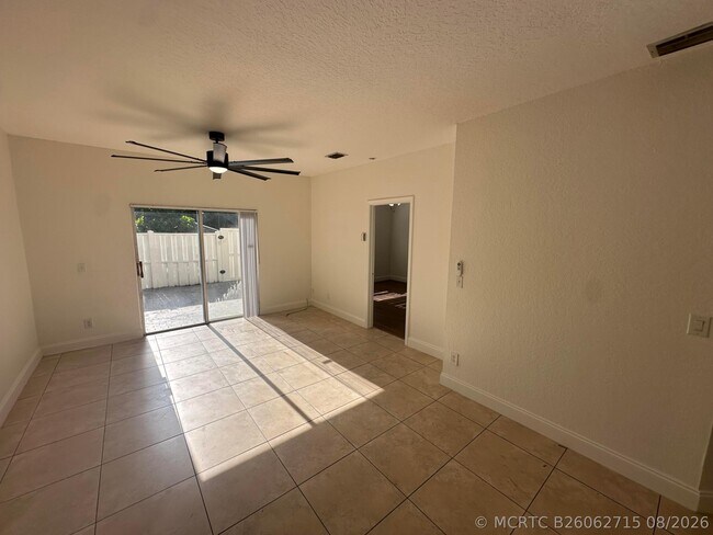 Photo - 3590 NW 91st Ln Unit 3590