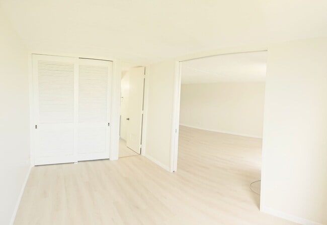 Photo - Stunning Newly Renovated 2BR/2BA Condo in Waikiki with Ocean & Mountain Views Unit 1402