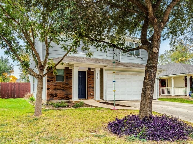 Building Photo - 804 Sheraton Ave