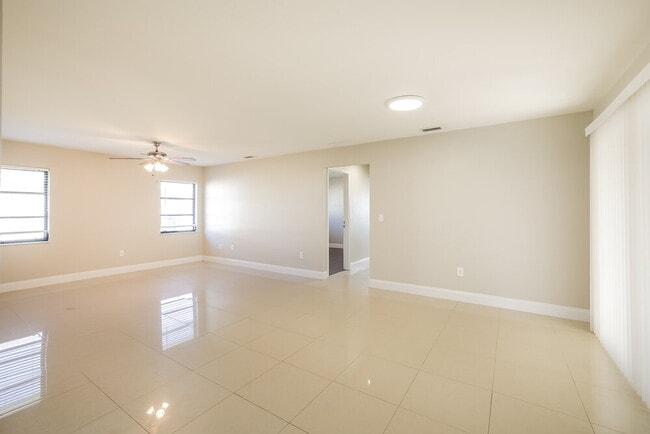 Photo - 25353 Doredo Dr