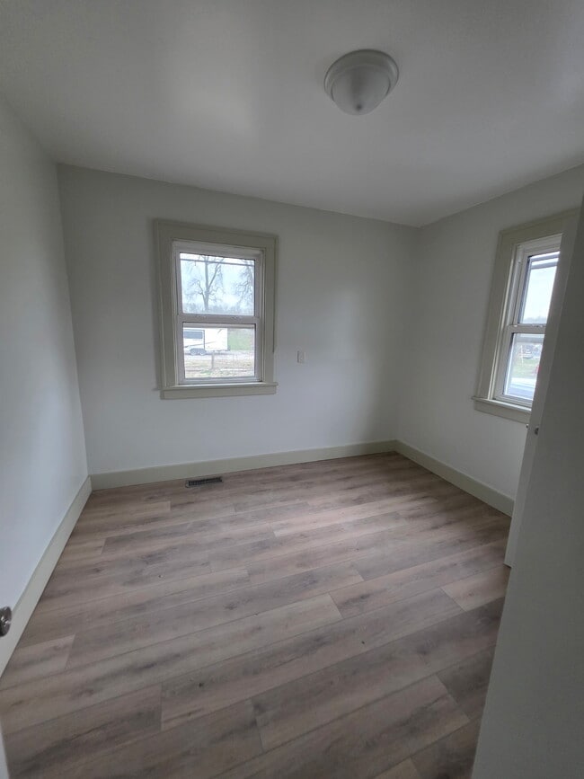 Photo - 1156 E Losey St