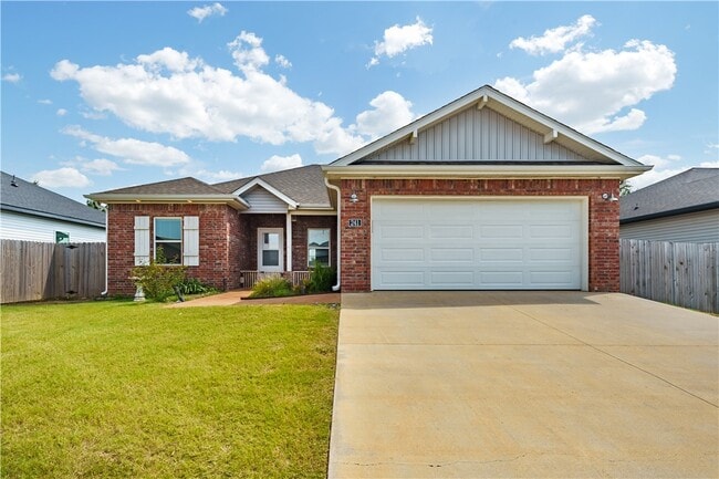 Photo - 241 Williams ct