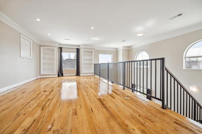 Photo - 314 W Bell St Unit 301