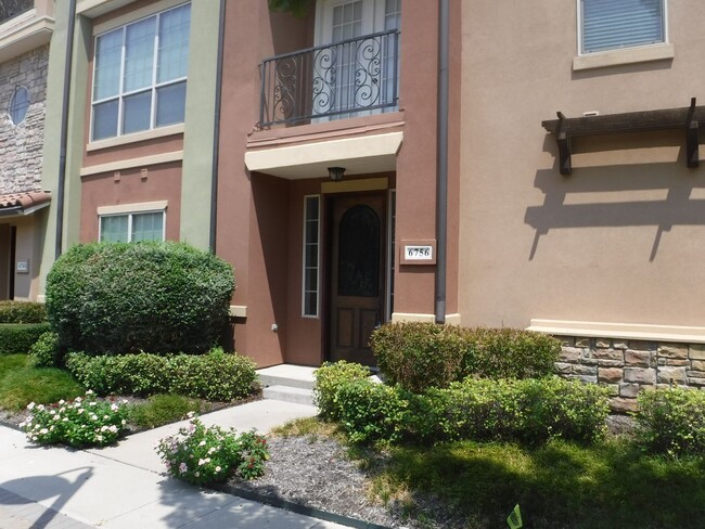 Beautiful 2 bed 2.5 Bath in Las Colinas! - Beautiful 2 bed 2.5 Bath in Las Colinas! Condo