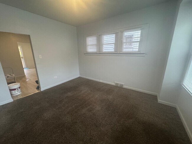 Photo - 149 Farrand Park