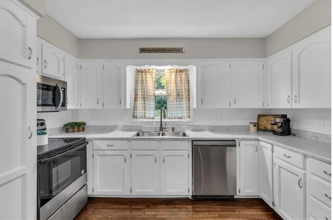 Photo - 8604 Ford Ave