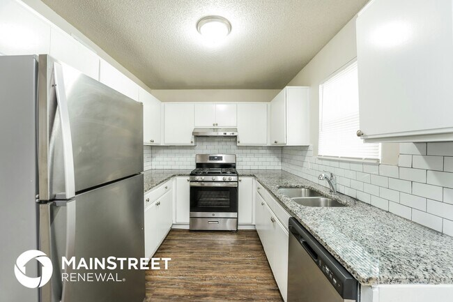 Photo - 5439 Farmview Close