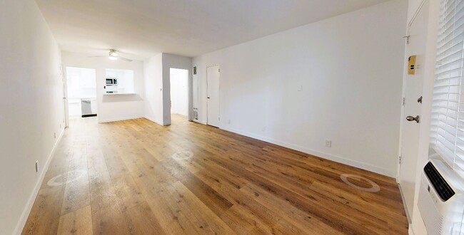 Photo - 1815 N. Harvard Blvd