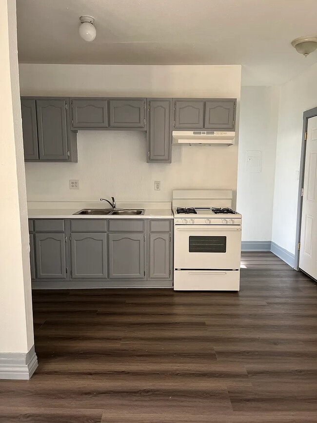 5937 S Avalon Blvd Unidad 15