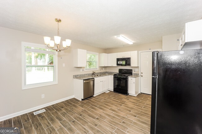 Photo - 9194 Greenwood Dr