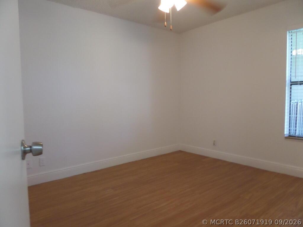 Photo - 1523 Lake Crystal Dr Unit F