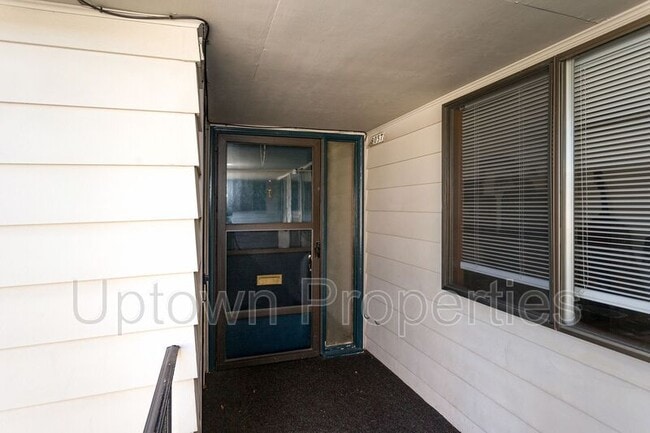 Photo - 8057 NE Flanders St