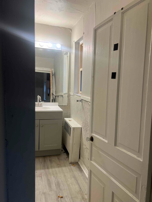 Photo - 3450 Clifton Ave Unidad 4