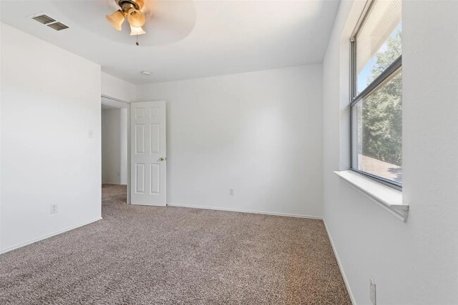 Photo - 2241 Southway
