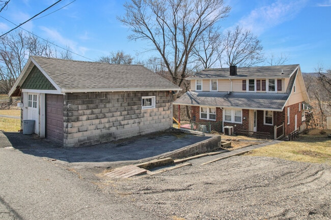 Photo - 36 Hawthorne Ave