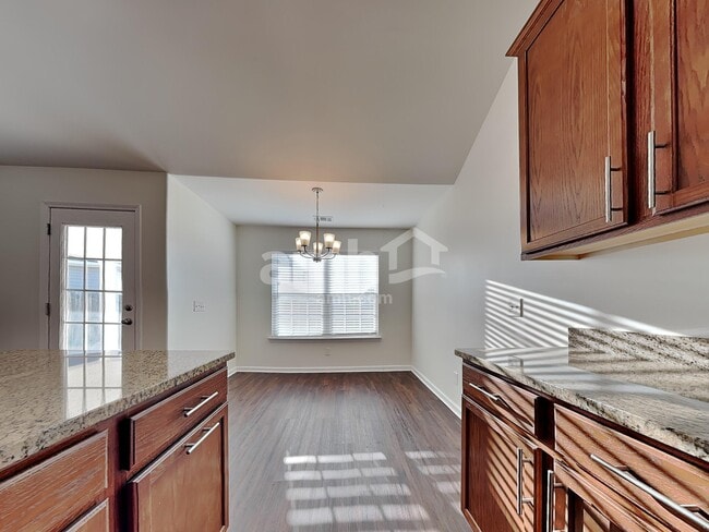 Photo - 48 Telford St