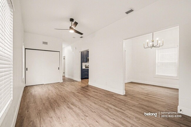 Photo - 1922 W Main St