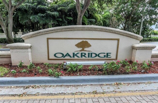 Building Photo - 5350 SW 33rd Ave