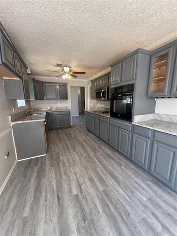 Photo - 553 Raintree Cir