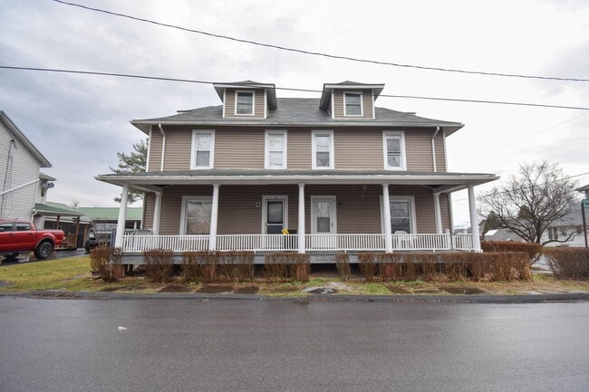 Building Photo - RSTOL3 Unit Apt 1