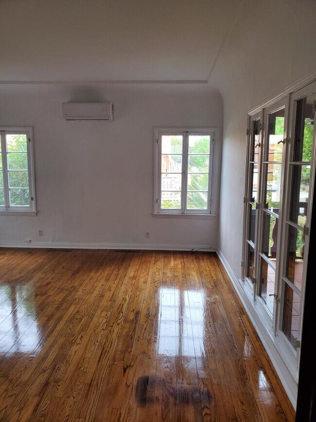 Photo - 834 Huntley Dr Unit 3