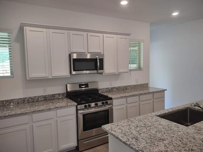 Photo - 1420 Cantabria Ct