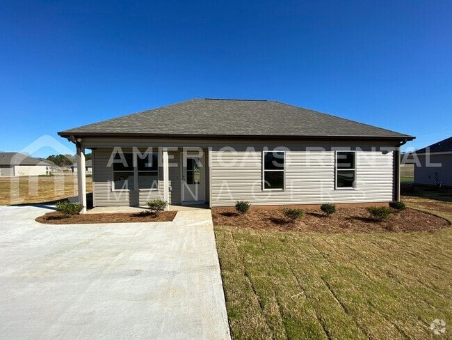 Building Photo - Home for Rent in Talladega, AL!  Available...