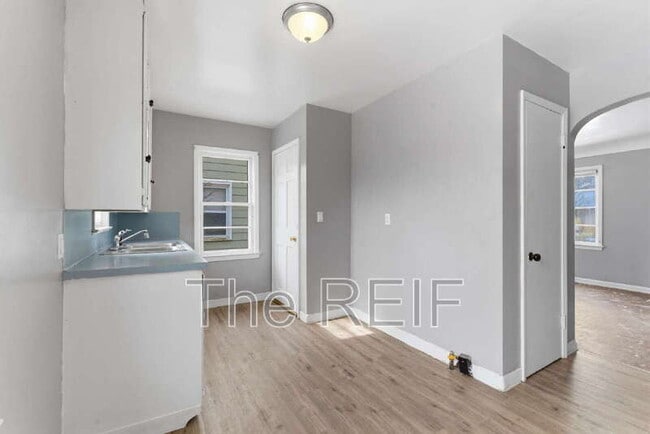 Photo - 813 Alvord Ave