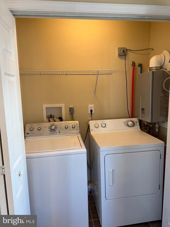 Photo - 15 W Floral Ave