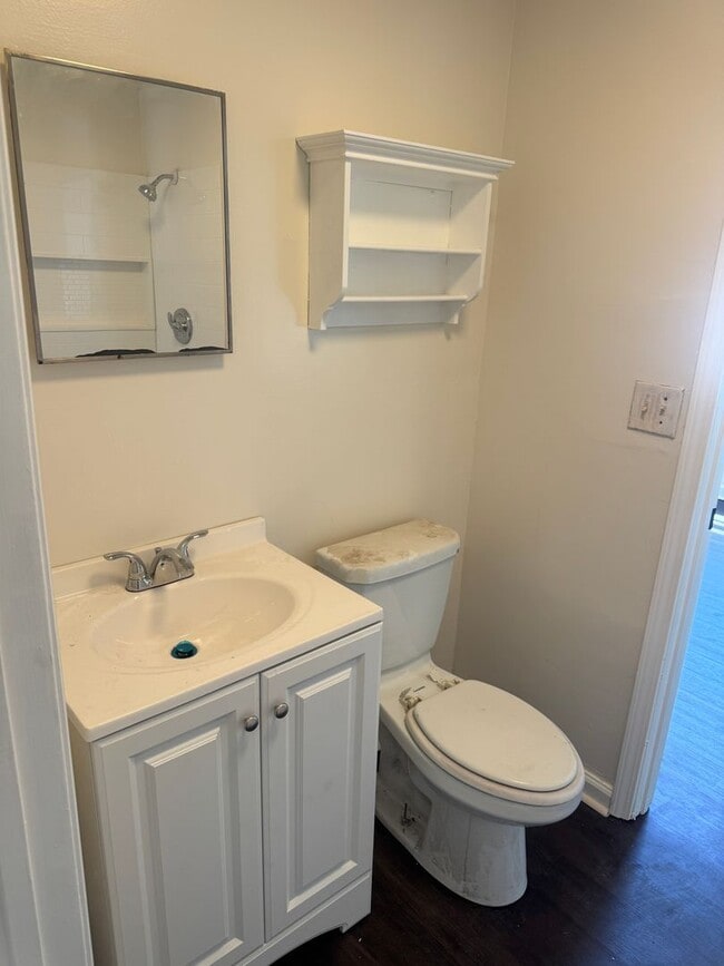 Photo - COZY 2/1 HOME MINUTES FROM DOWNTOWN COLUMBIA