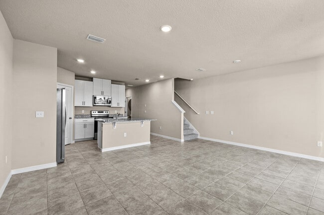 Photo - LAttitude 27 Riverview