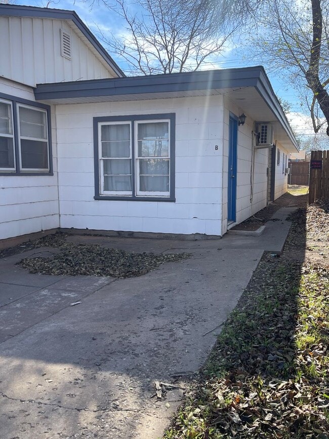 Photo - 3407 32nd St Apartment Unit C