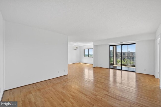Photo - 5901 Mt Eagle Dr Unit 1116