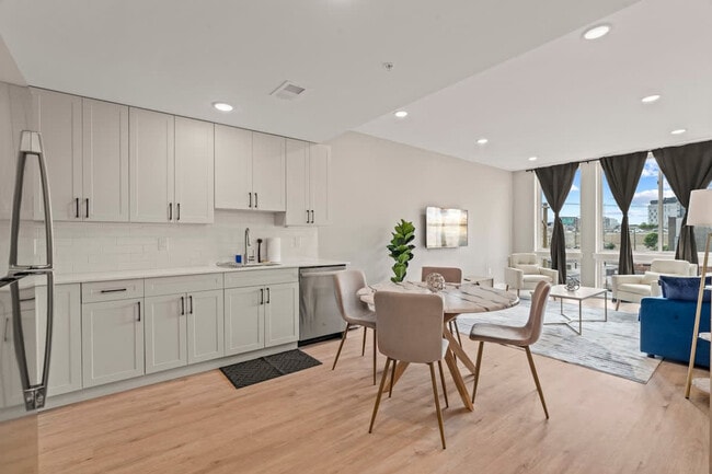 Photo - 916 N Delaware Ave Unit ID1055893P