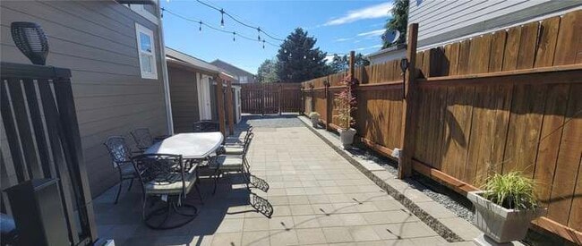 Photo - 2123 Xenia Ln
