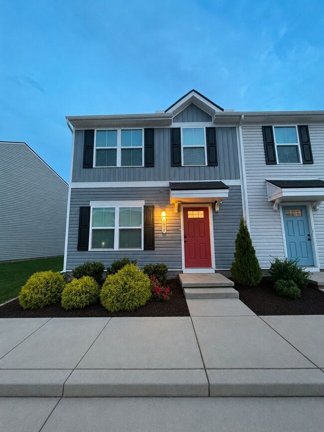 Photo - 1613 Mountain Ash Ln