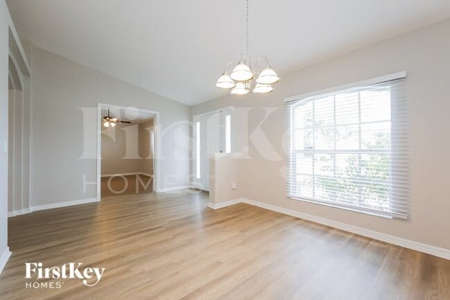 Photo - 1721 SW 44th St