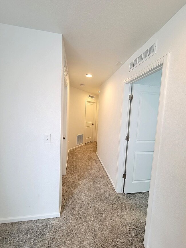 Photo - ALL PROSPECTIVE TENANTS MUST SUBMIT A $58 ...