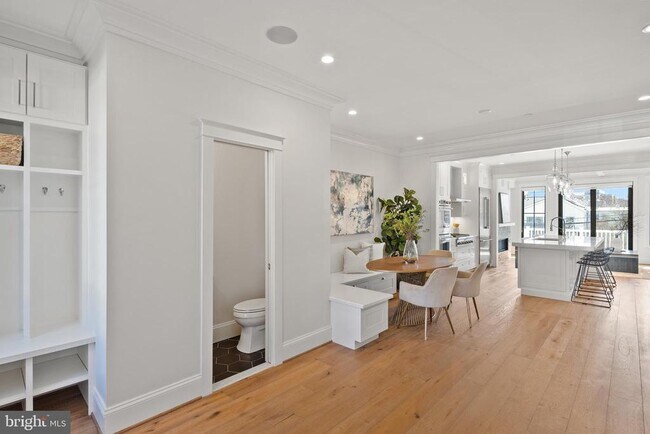 Photo - 3722 S St NW