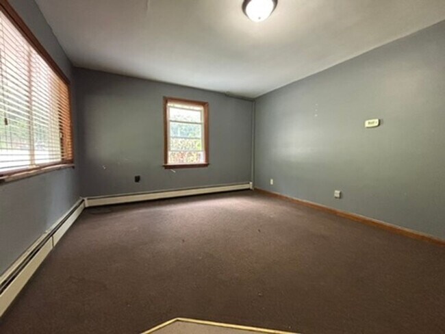 Photo - 2 Bed | 1 Bath | Value Rental Unit Willey St - B