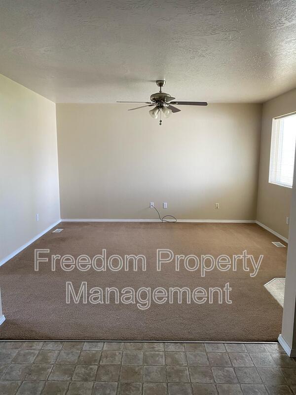 Photo - 1151 NE Trailridge Ct