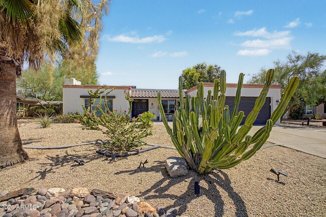 Building Photo - 5017 E Acoma Dr
