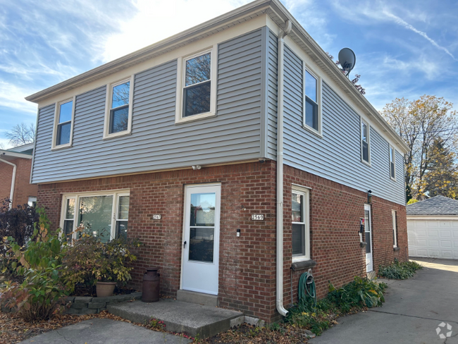 Building Photo - 2567 N 74th St Unit Upper Rental