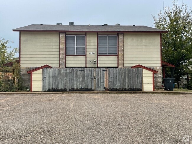 Building Photo - 1208 Covey Ln Rental