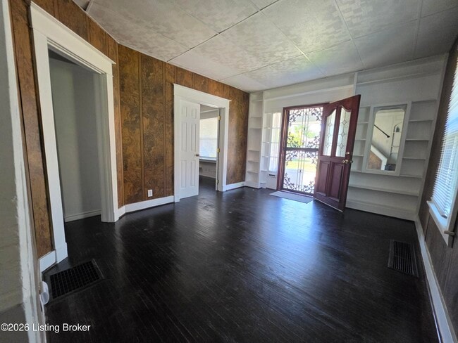 Photo - 321 S 39th St