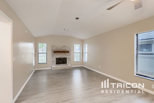 Photo - 1007 Black Willow Dr