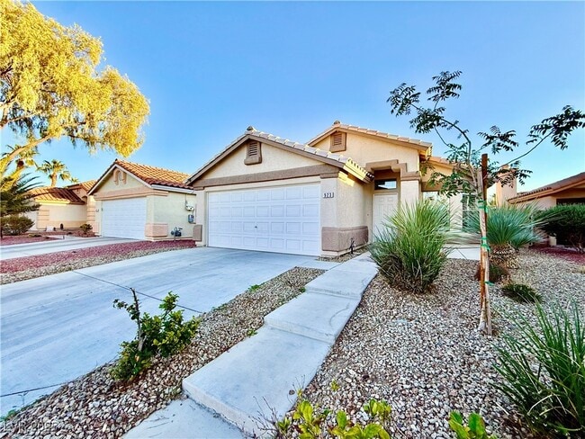 Photo - 923 Hollandsworth Ave