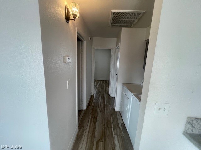 Photo - 2044 Harvard St