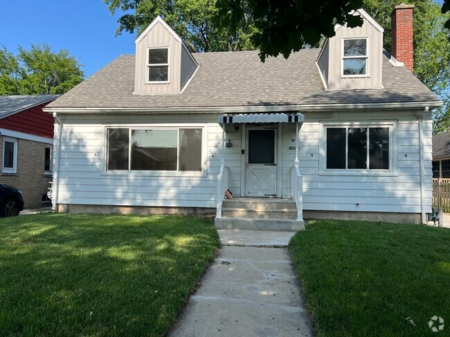 Building Photo - 9243 Lynwood Dr Rental