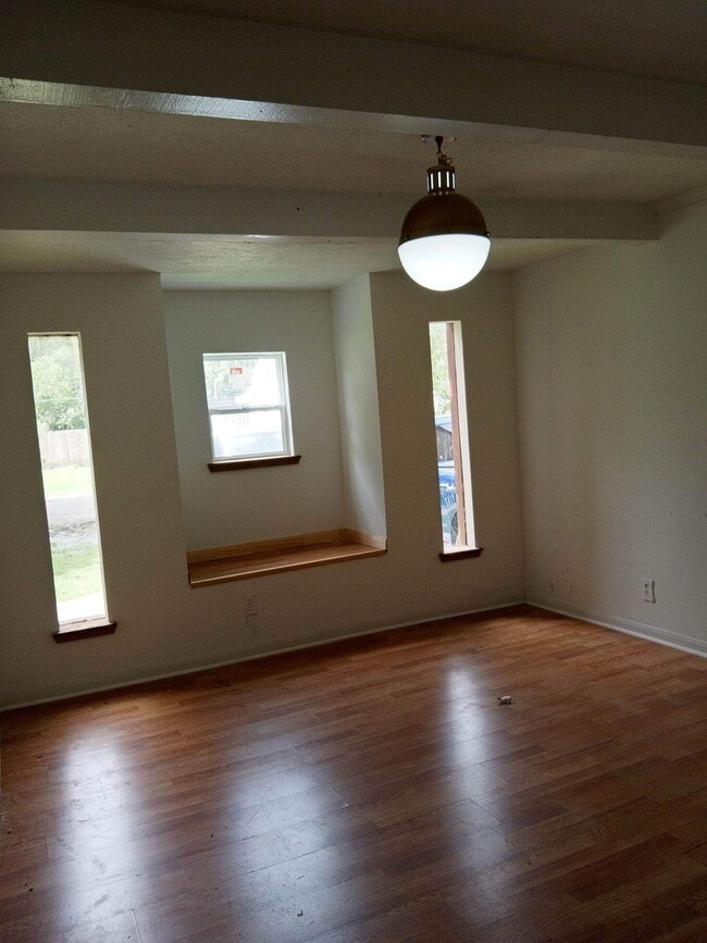 Photo - 1916 Las Palmas Dr